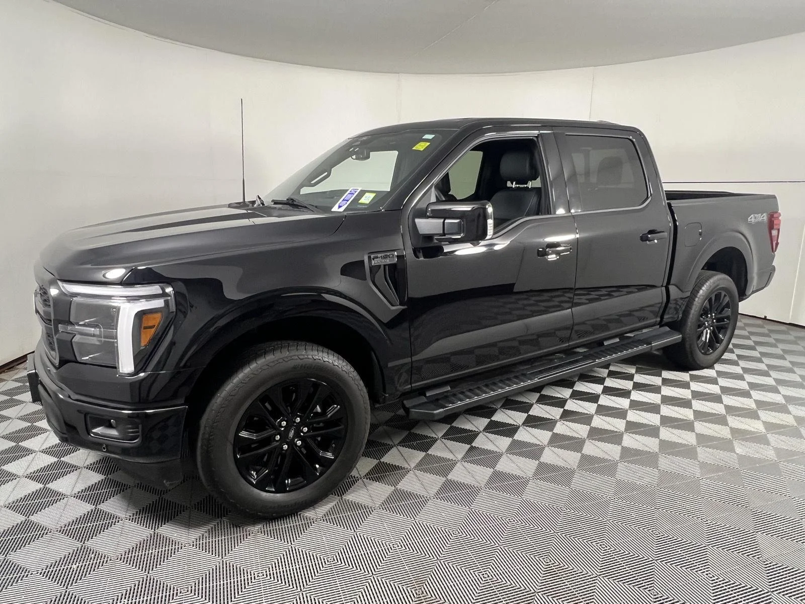 Certified Used 2025 Agate Black Ford LARIAT image 6