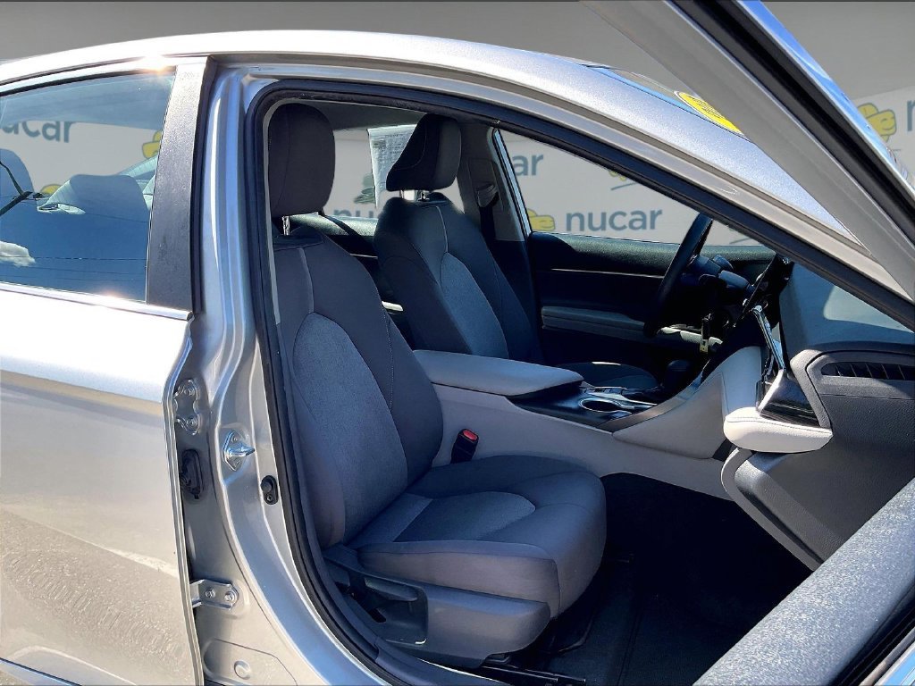 Used 2021 Silver Toyota LE image 11
