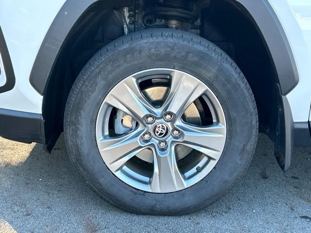 Used 2024 White Toyota XLE image 4