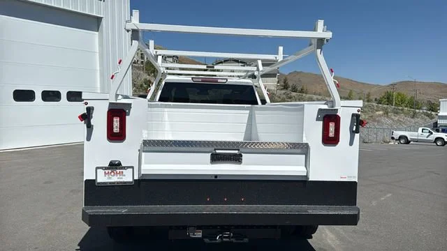 New 2026 Summit White GMC Pro image 4
