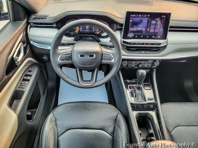 Certified Used 2023 Gray Jeep Limited image 10