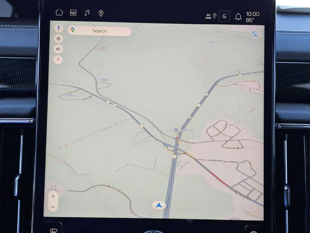New 2026 Summit White GMC Elevation image 30