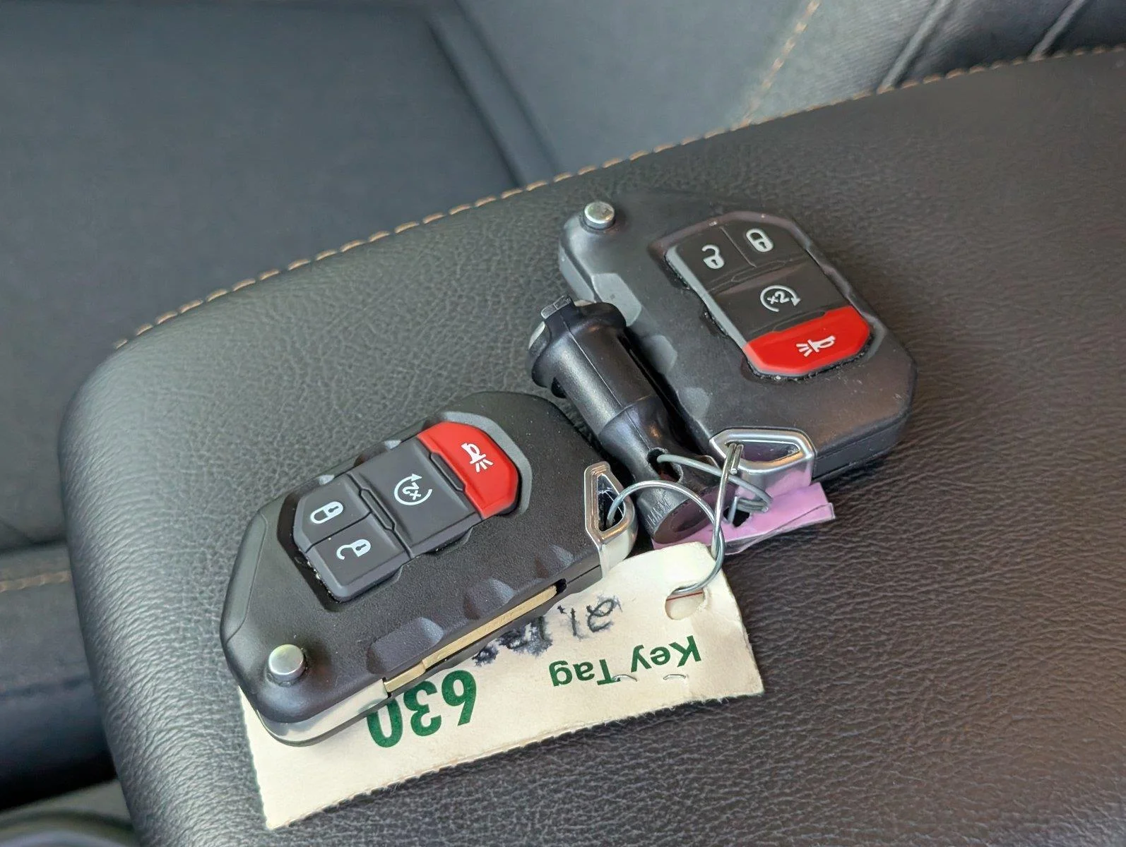 Used 2026 Anvil Clearcoat Jeep Sahara image 16