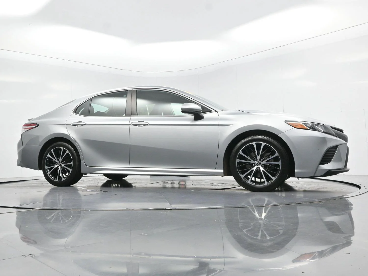 Used 2020 Celestial Silver Metallic Toyota SE image 44