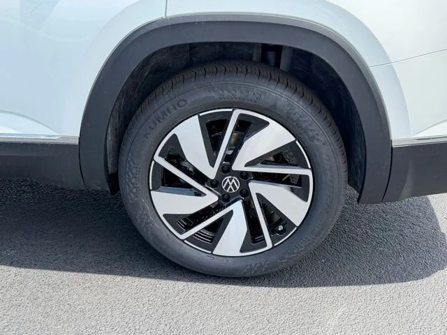 New 2026 White Volkswagen 2.0T SEL image 6