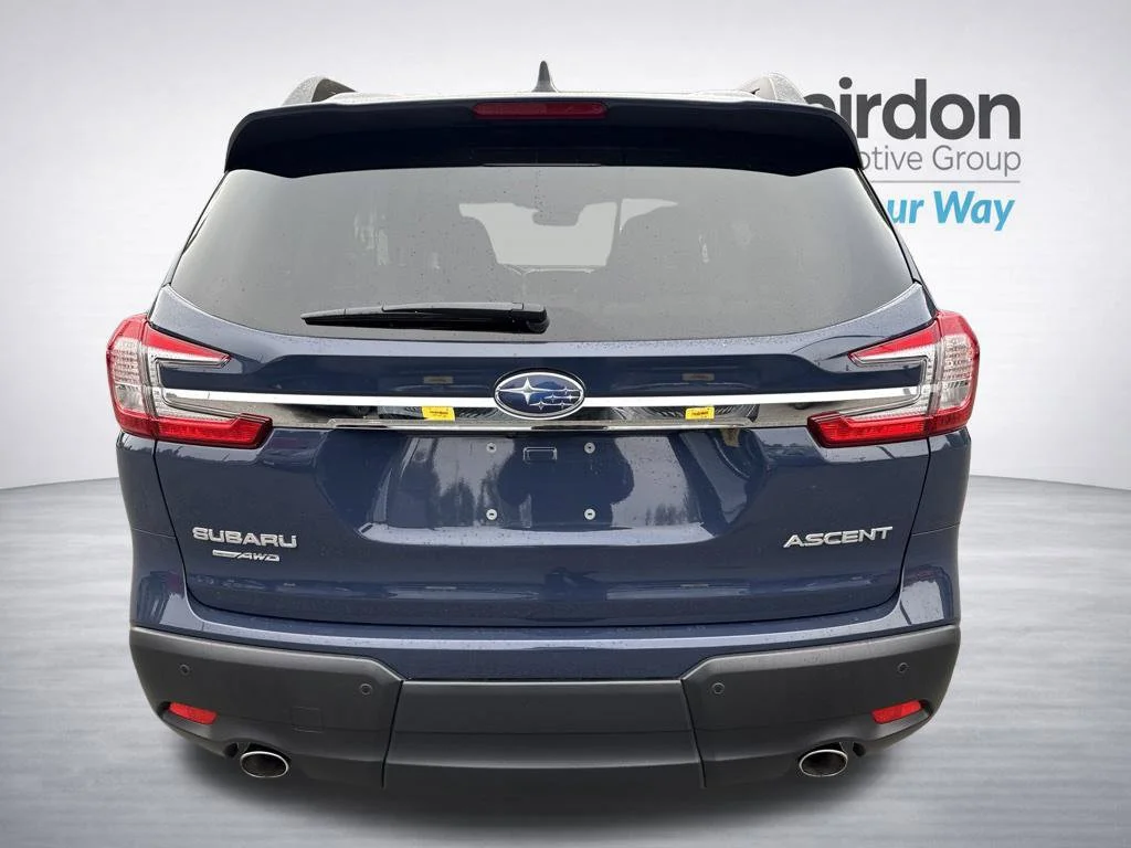 Used 2025  Subaru Premium image 24