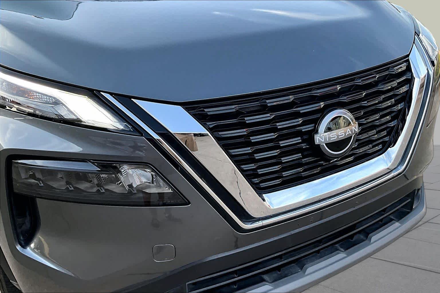 Certified Used 2023 Gun Metallic Nissan S image 28