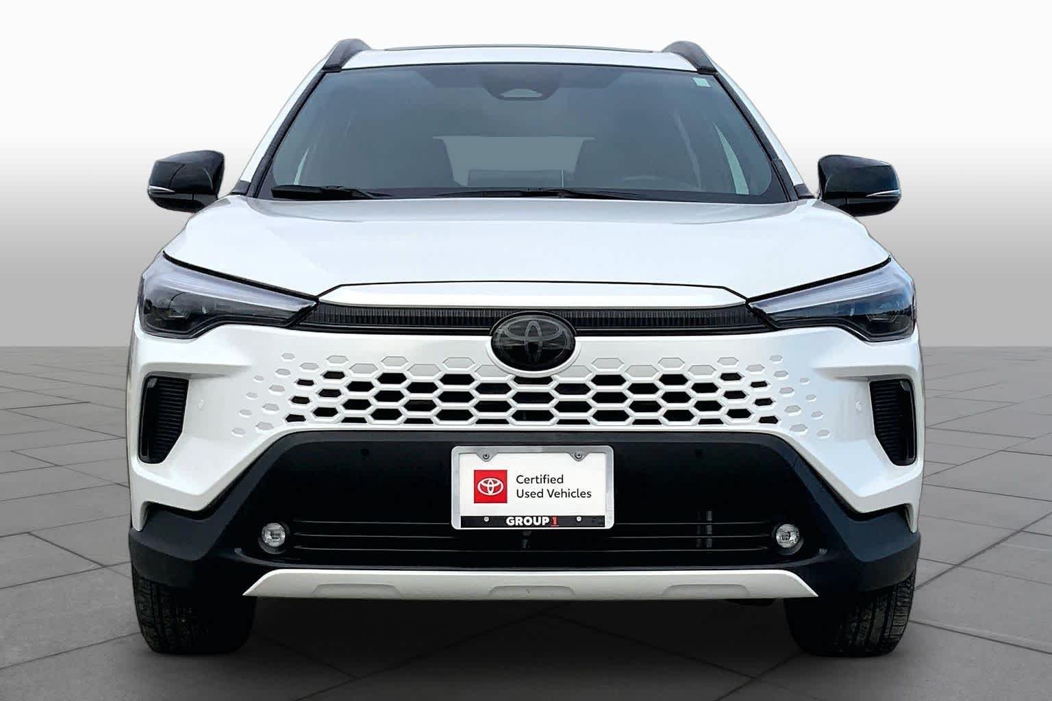 Used 2026 Wind Chill Pearl Toyota Hybrid XSE image 4