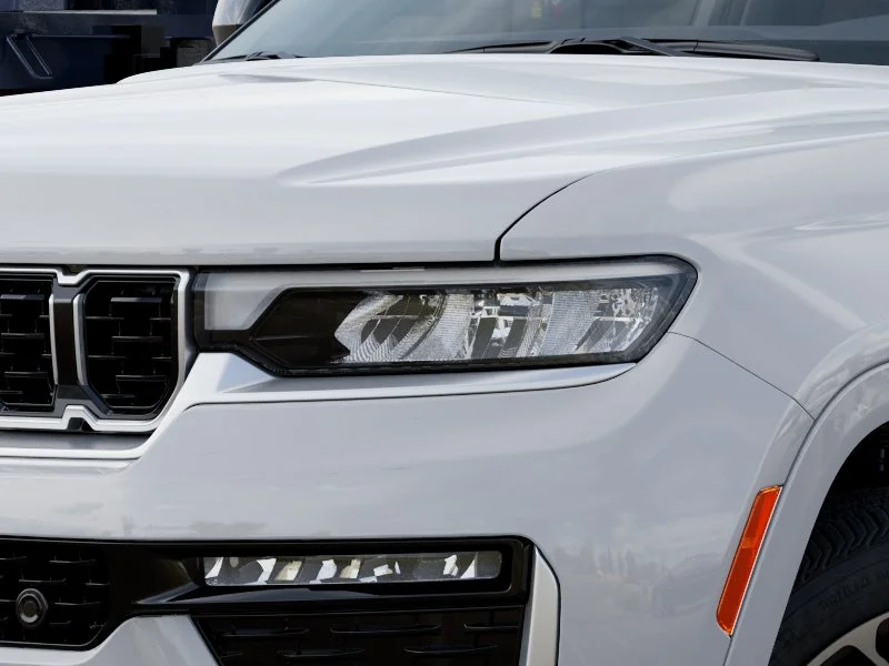 New 2026 Bright White Clear-Coat Exterior Paint Jeep Summit image 6