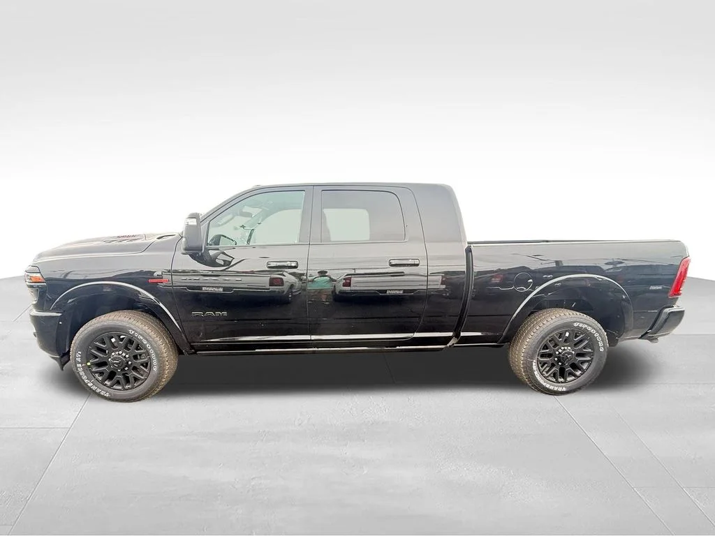 New 2026 Diamond Black Crystal Pearl-Coat Exterior Paint RAM Limited image 6