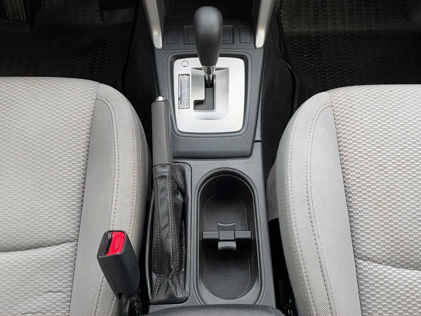 Used 2018 Dark Gray Metallic Subaru 2.5i image 34