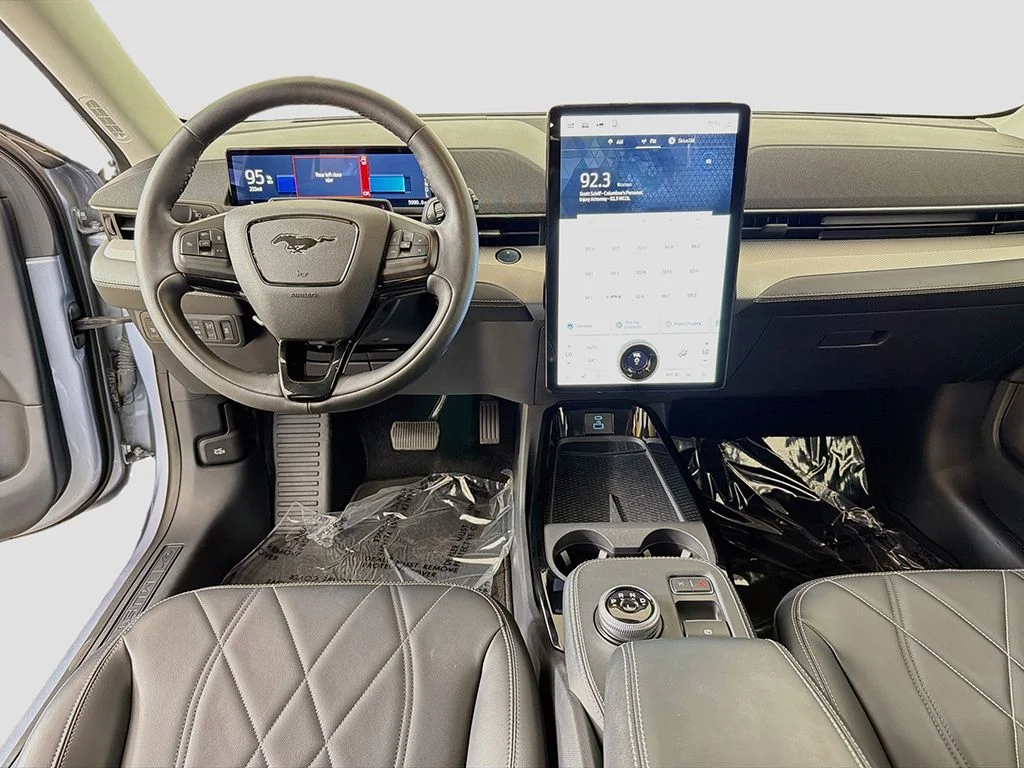 Used 2022 Ice Blue Ford Select image 27