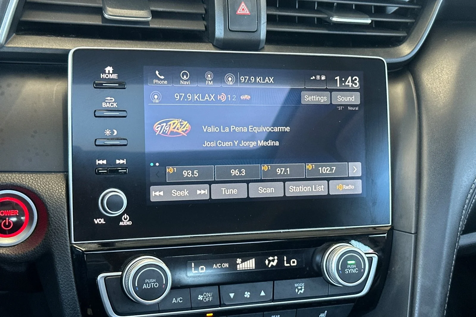 Used 2020 BLACK Honda Touring image 16