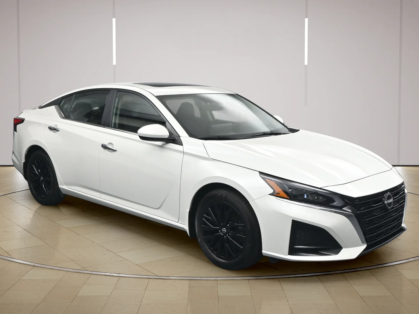 Certified Used 2025 Pearl White Tricoat Nissan SV image 1