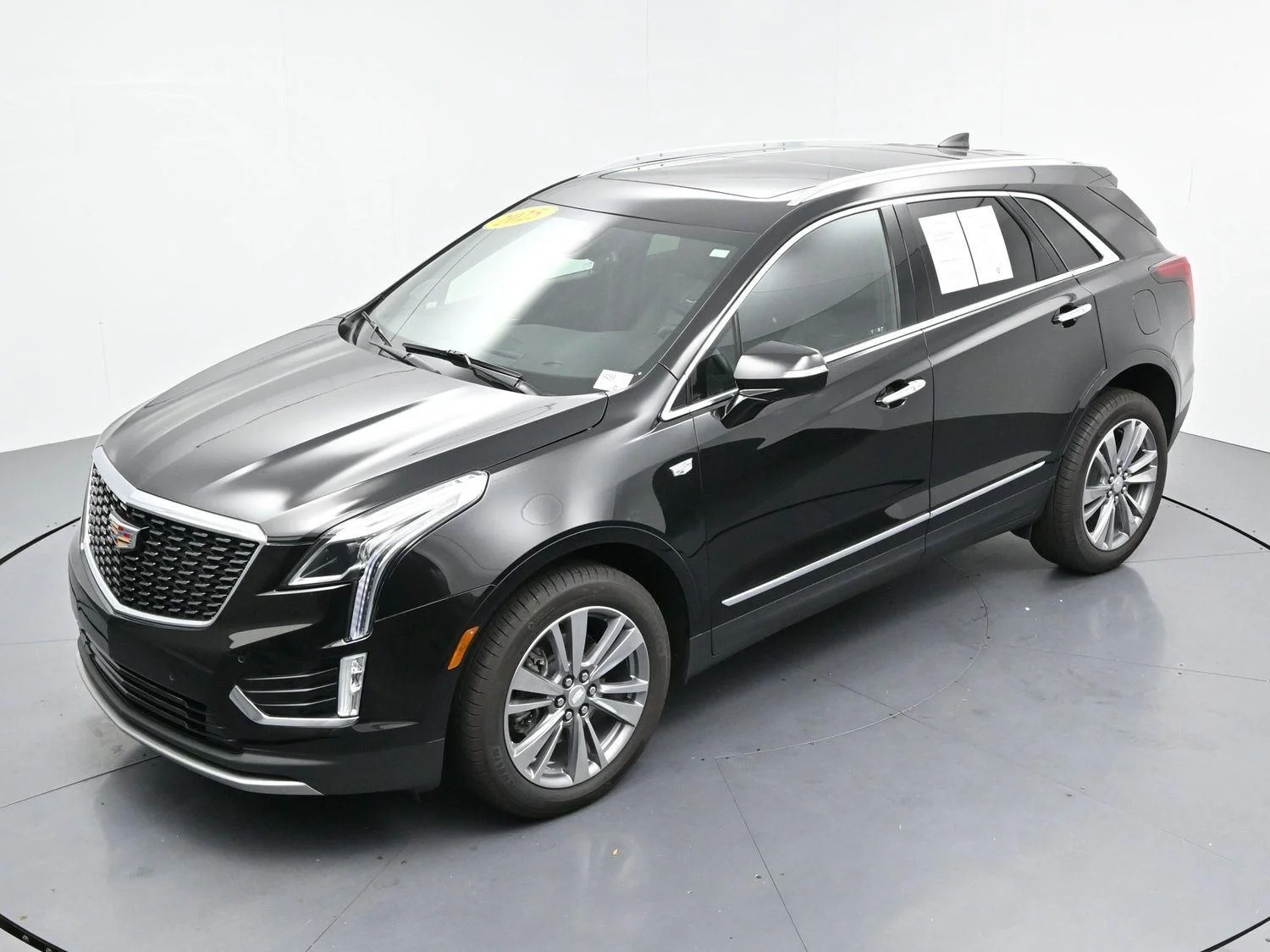 Used 2025 Stellar Black Metallic Cadillac Premium Luxury image 41