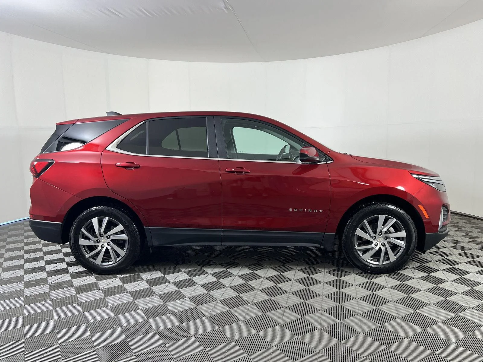 Used 2024 Radiant Red Tintcoat Chevrolet LT image 23