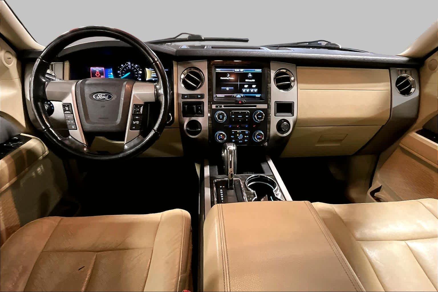Used 2015 White Platinum Metallic Tri-Coat Ford Limited image 16