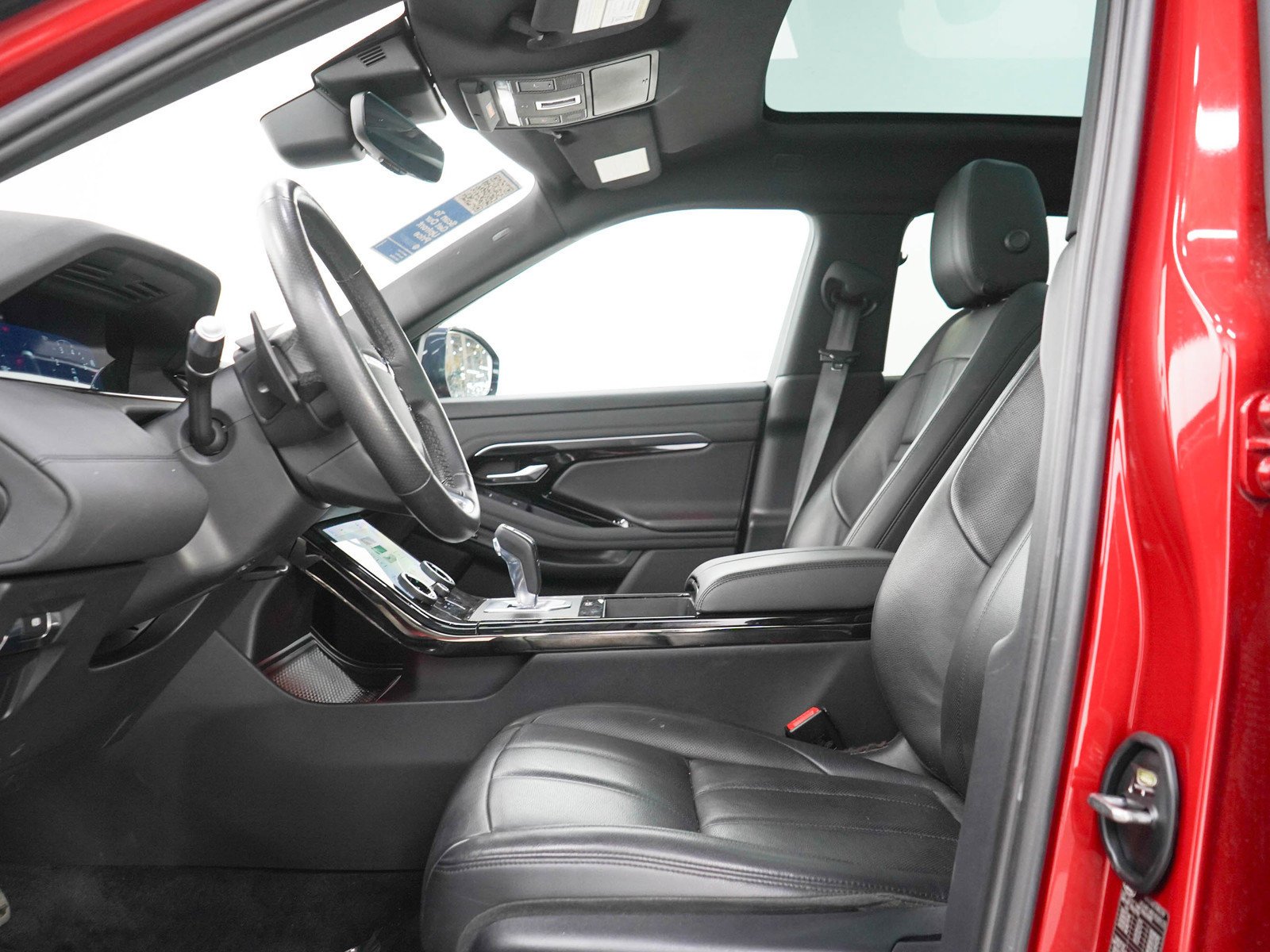 Used 2020 Firenze Red Metallic Land Rover R-Dynamic SE image 24