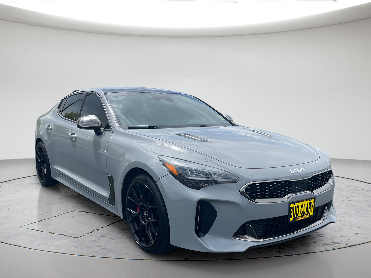 2022 Kia Stinger GT1 AWD's photo