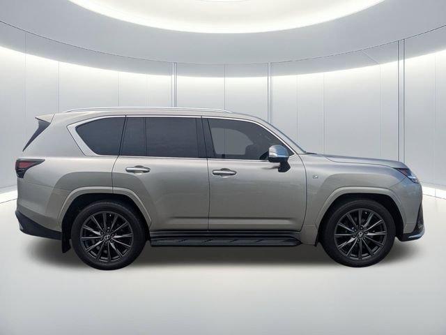 2024 Lexus LX F-Sport - Photo 7