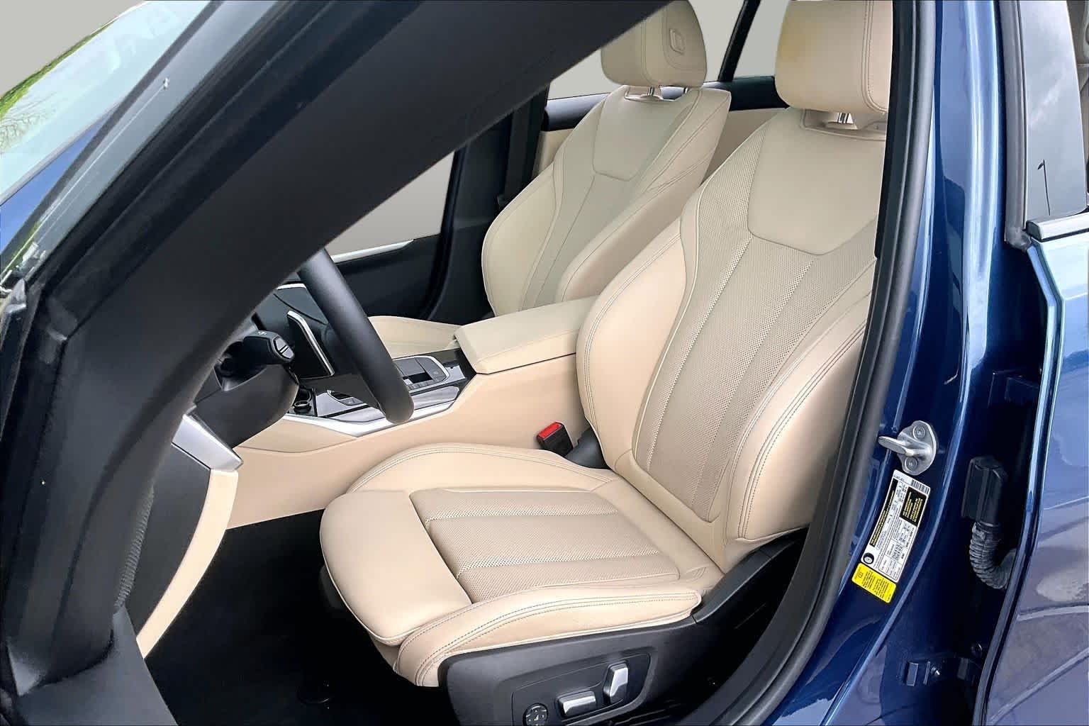 Used 2023 Phytonic Blue Metallic BMW 330i image 7