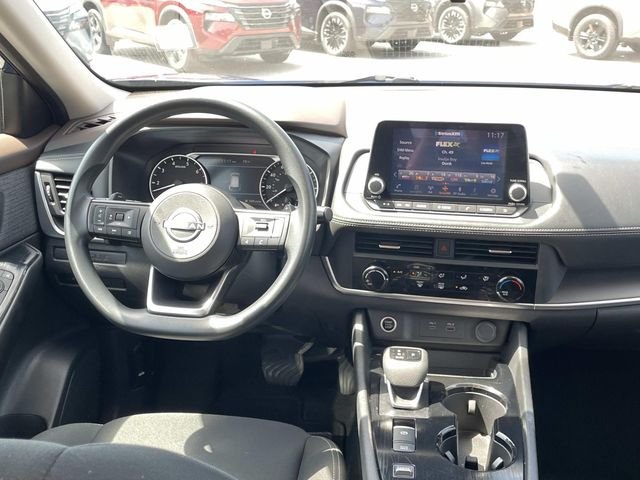 Used 2023 Blue Nissan S image 12