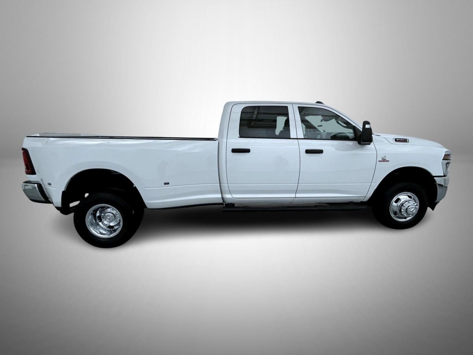 New 2026 Bright White Clear-Coat Exterior Paint RAM Tradesman image 4