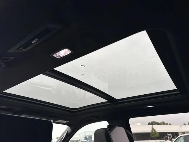 2026 GMC Yukon XL Denali - Photo 27