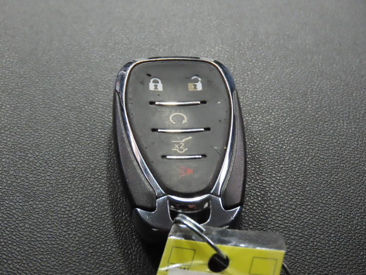 Used 2024 Summit White Chevrolet LT image 19