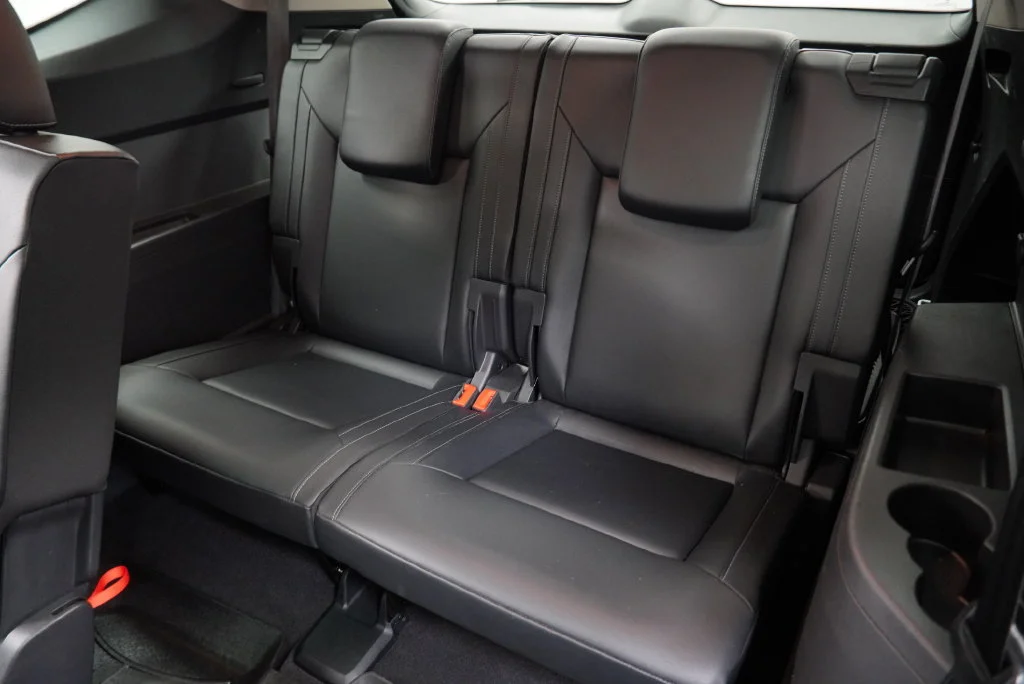 Used 2019 White Volkswagen 3.6L V6 SEL image 15