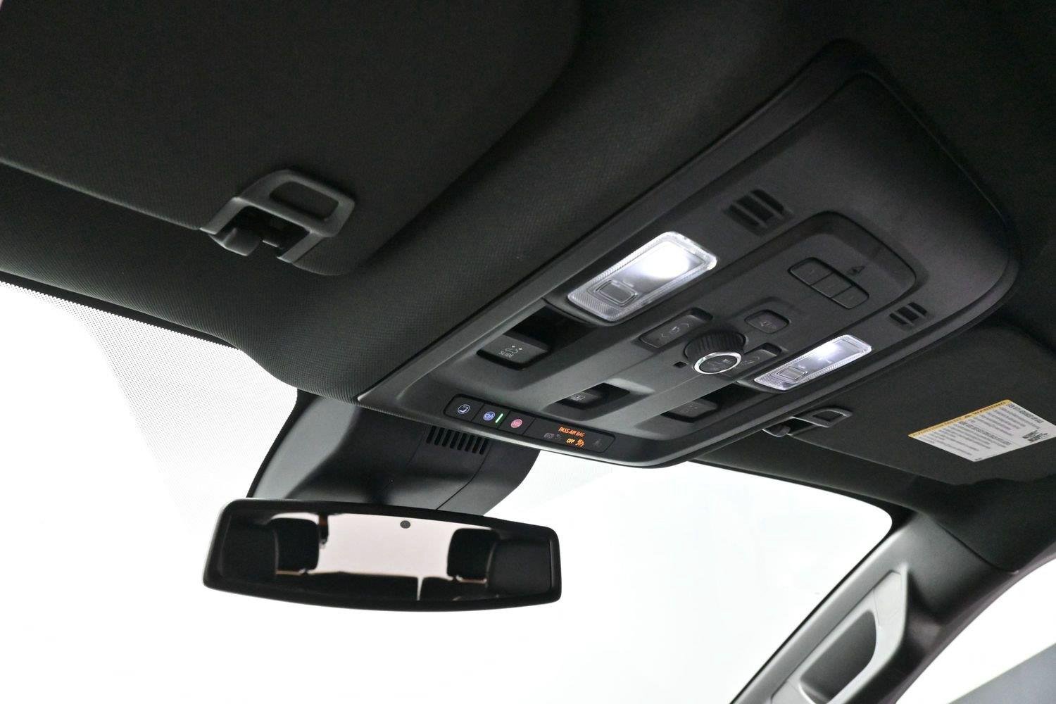 Used 2023 BLACK Chevrolet LT image 33