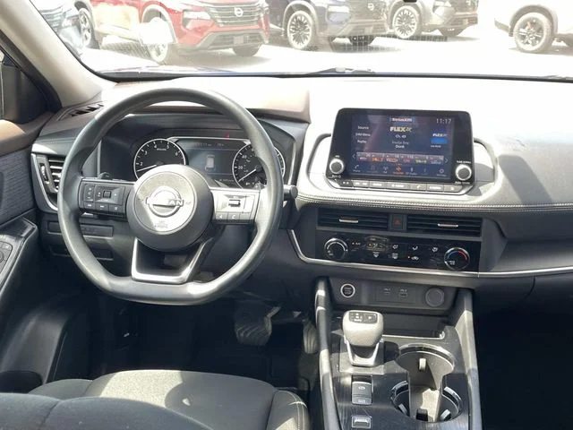 Used 2023 Blue Nissan S image 12