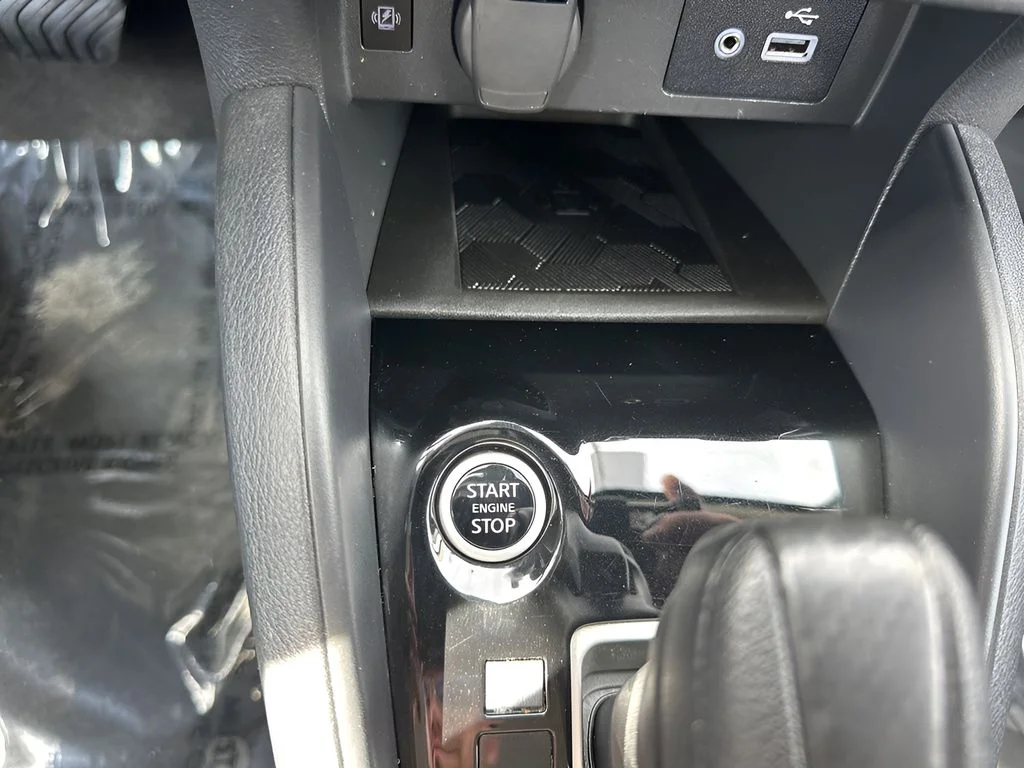 Used 2025 Gray Nissan 1.6 SV image 17