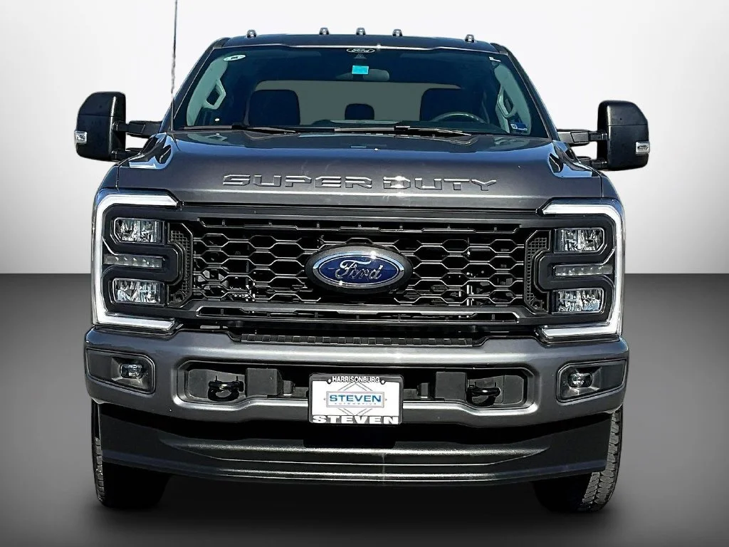 Used 2026 Gray Ford XL image 2