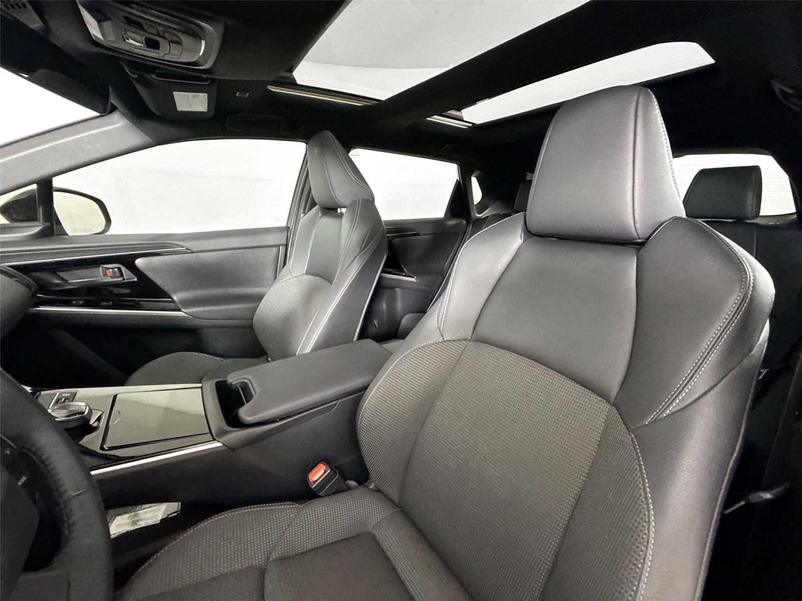 Used 2024 Black Toyota XLE image 3
