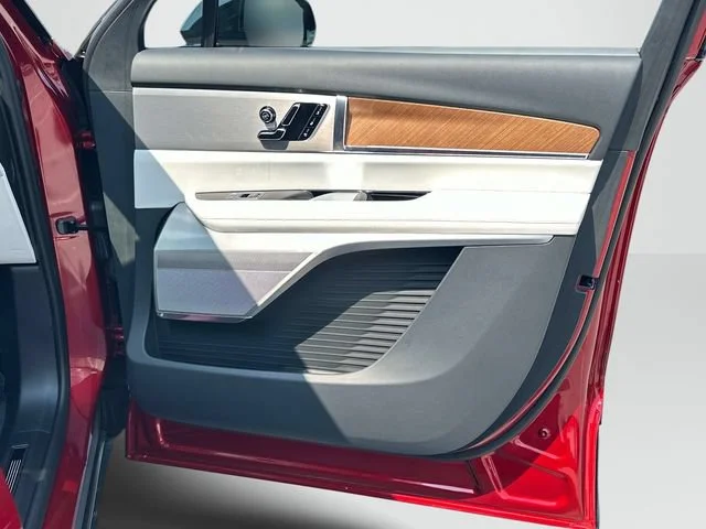 2026 Cadillac VISTIQ Sport - Photo 23