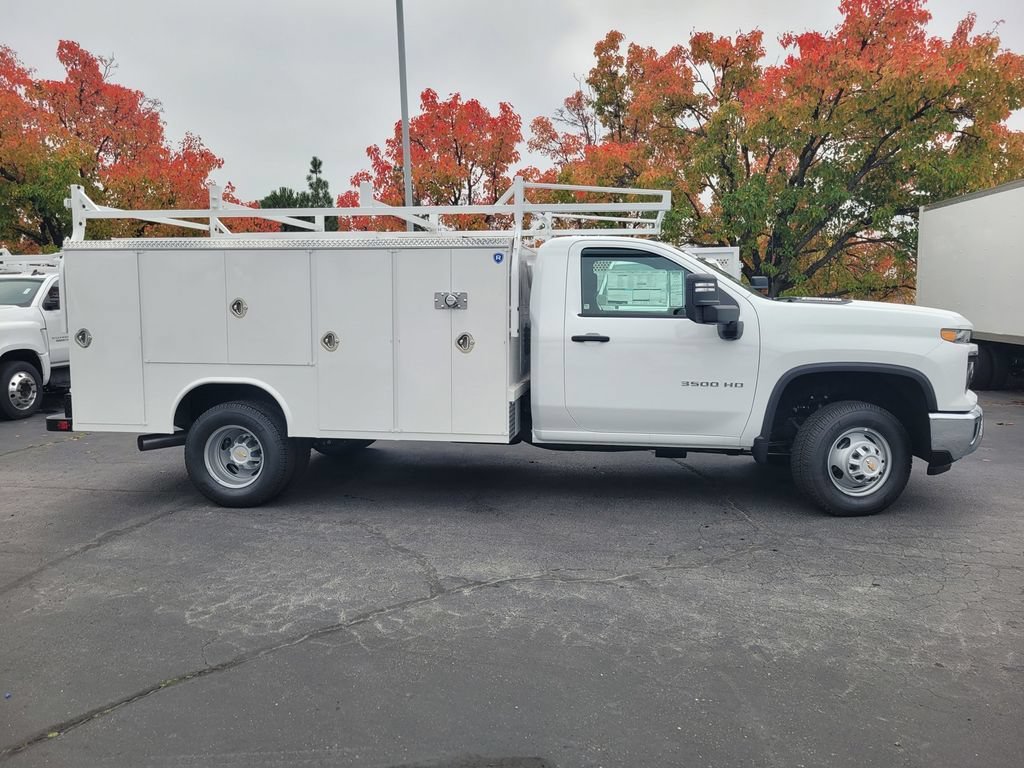 2025 Chevrolet Silverado 3500 HD Chassis Cab Work Truck view 3