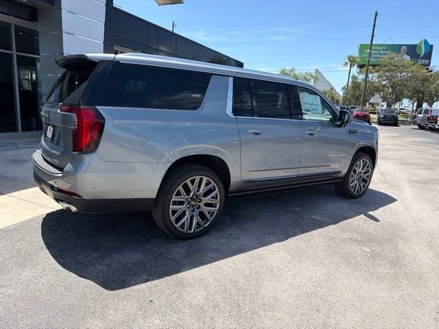2026 GMC Yukon XL Denali Ultimate - Photo 9