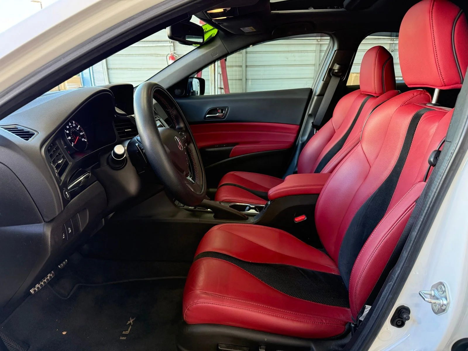 Used 2022 White Acura Premium and A-SPEC Packages image 12