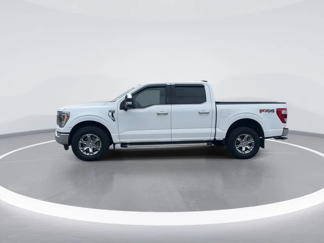 Used 2022 White Ford Lariat image 4