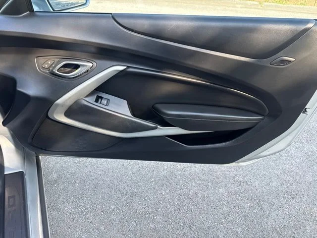 Used 2017 Silver Chevrolet SS image 9