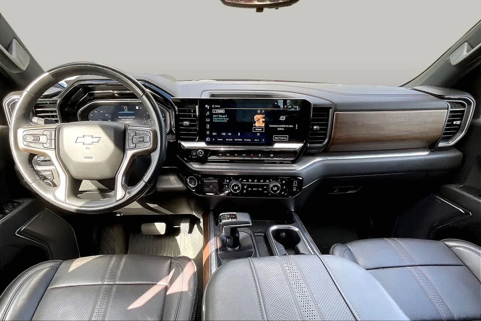 Used 2023 Black Chevrolet High Country image 28