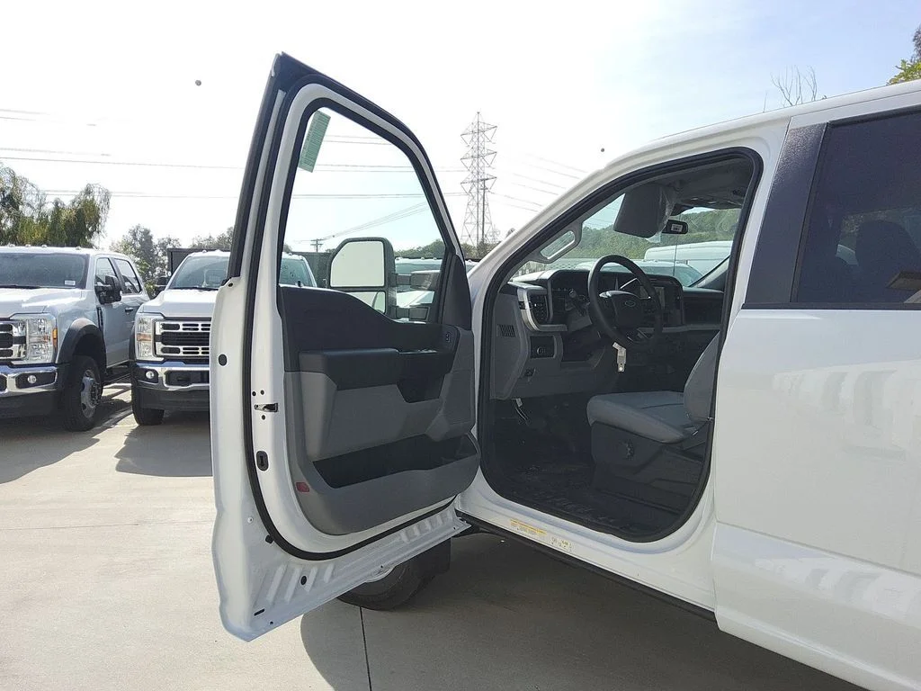 New 2026 White Ford XL image 5