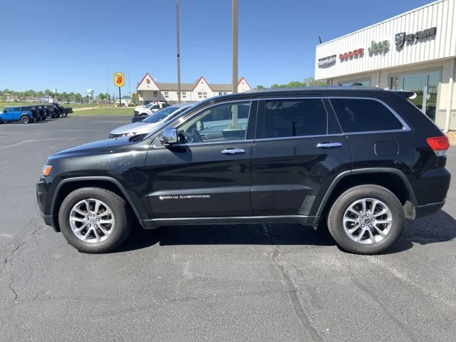 Used 2015 Jeep Grand Cherokee Limited with VIN 1C4RJFBG7FC653367 for sale in Holton, KS