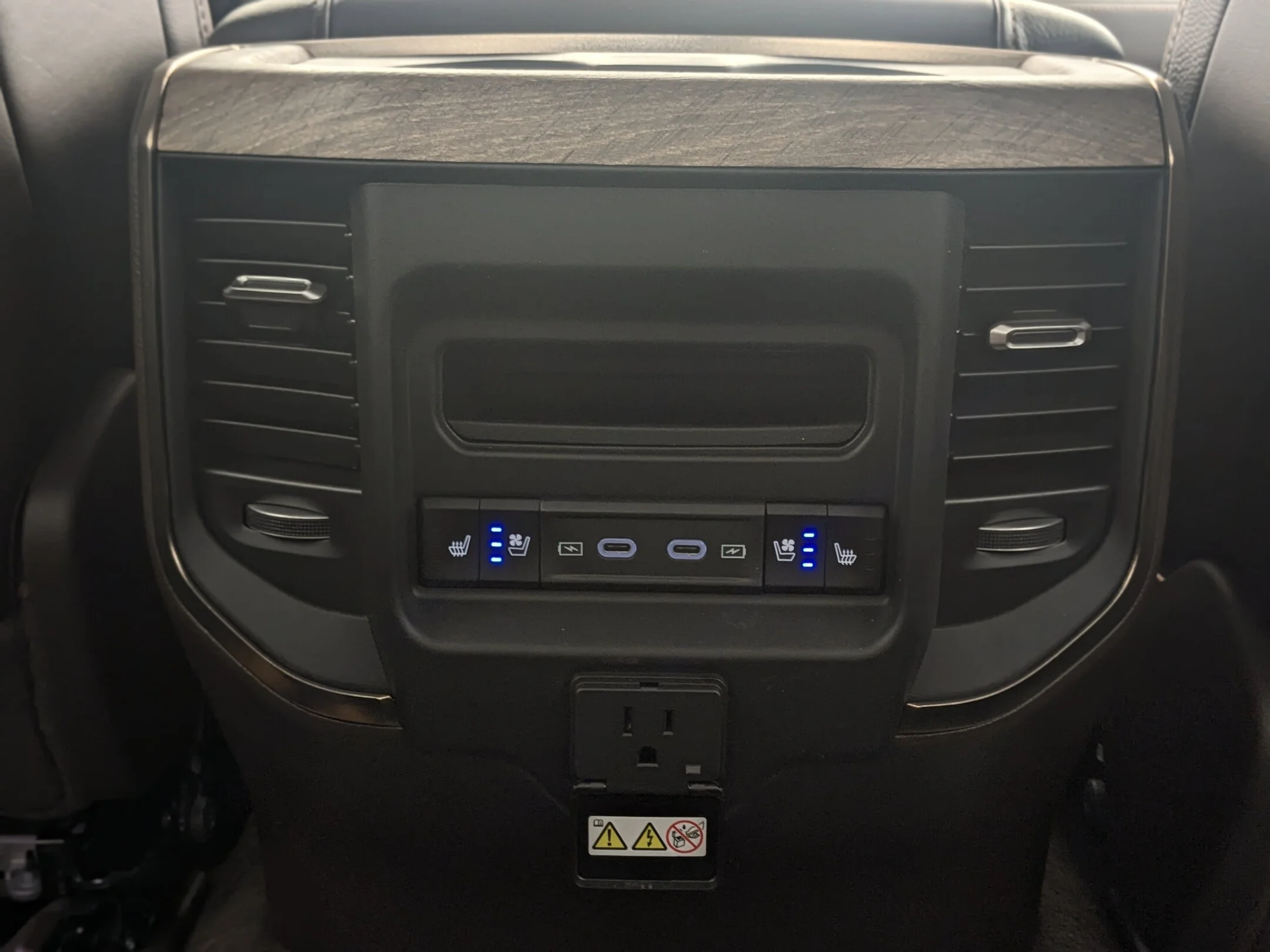 New 2026 Black RAM Limited Longhorn - - Level A Grp - Pano Sunroof - 14.4 Uconnect NAV - Head-Up Display & More! image 29