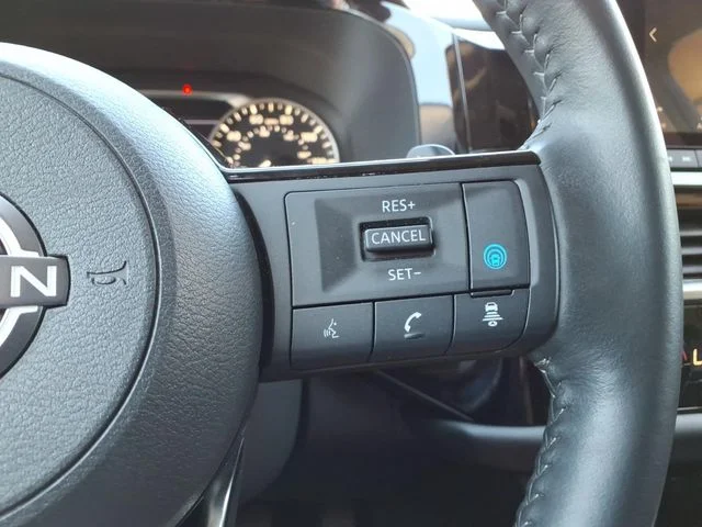 2023 Nissan Pathfinder SV - Photo 25