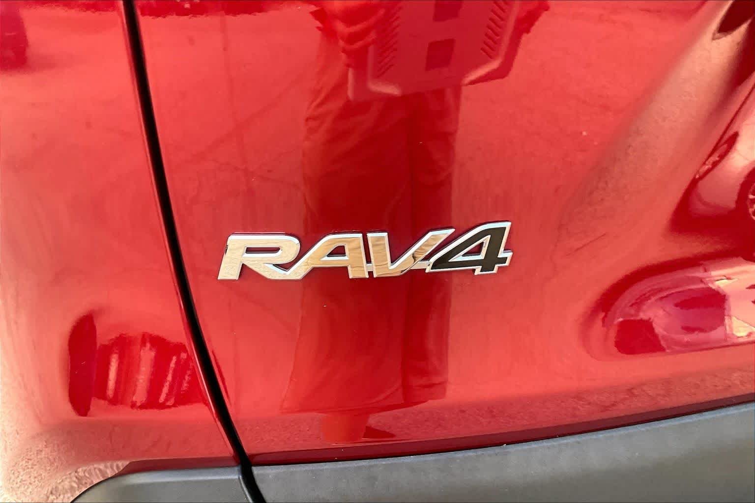 Used 2025 Ruby Flare Pearl Toyota Limited image 30