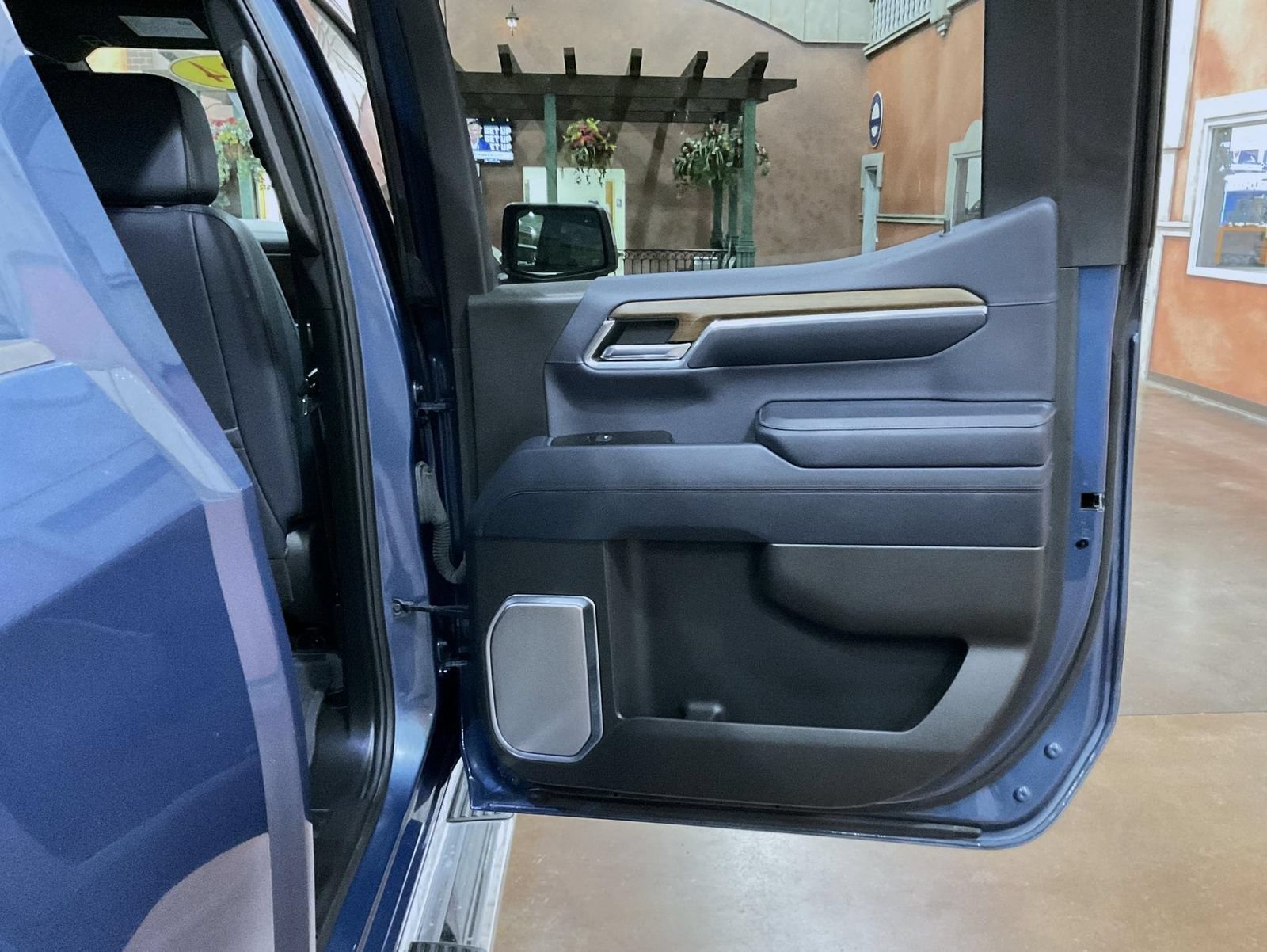 2024 Chevrolet Silverado 1500 High Country - Photo 17