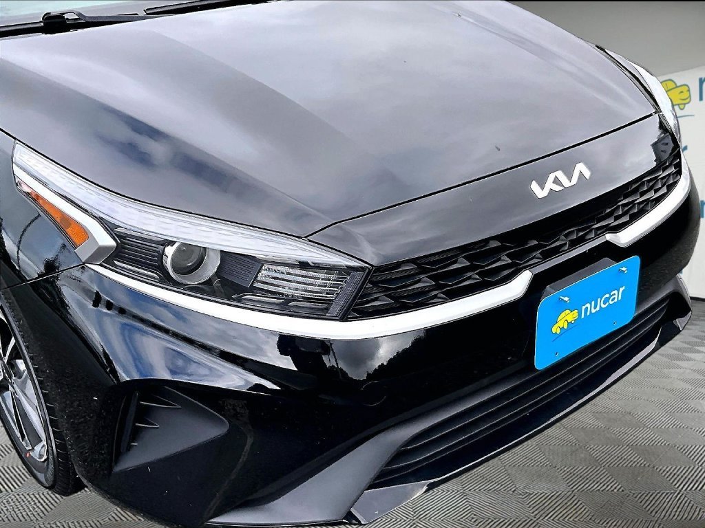 Used 2023 Black Kia LXS image 30