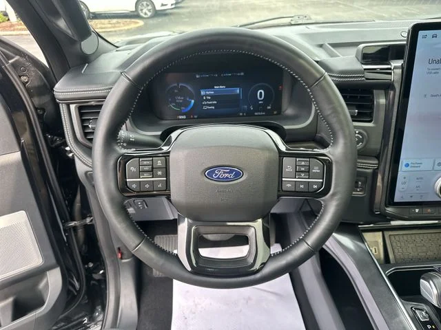 Used 2025 Agate Black Metallic Ford Platinum image 13